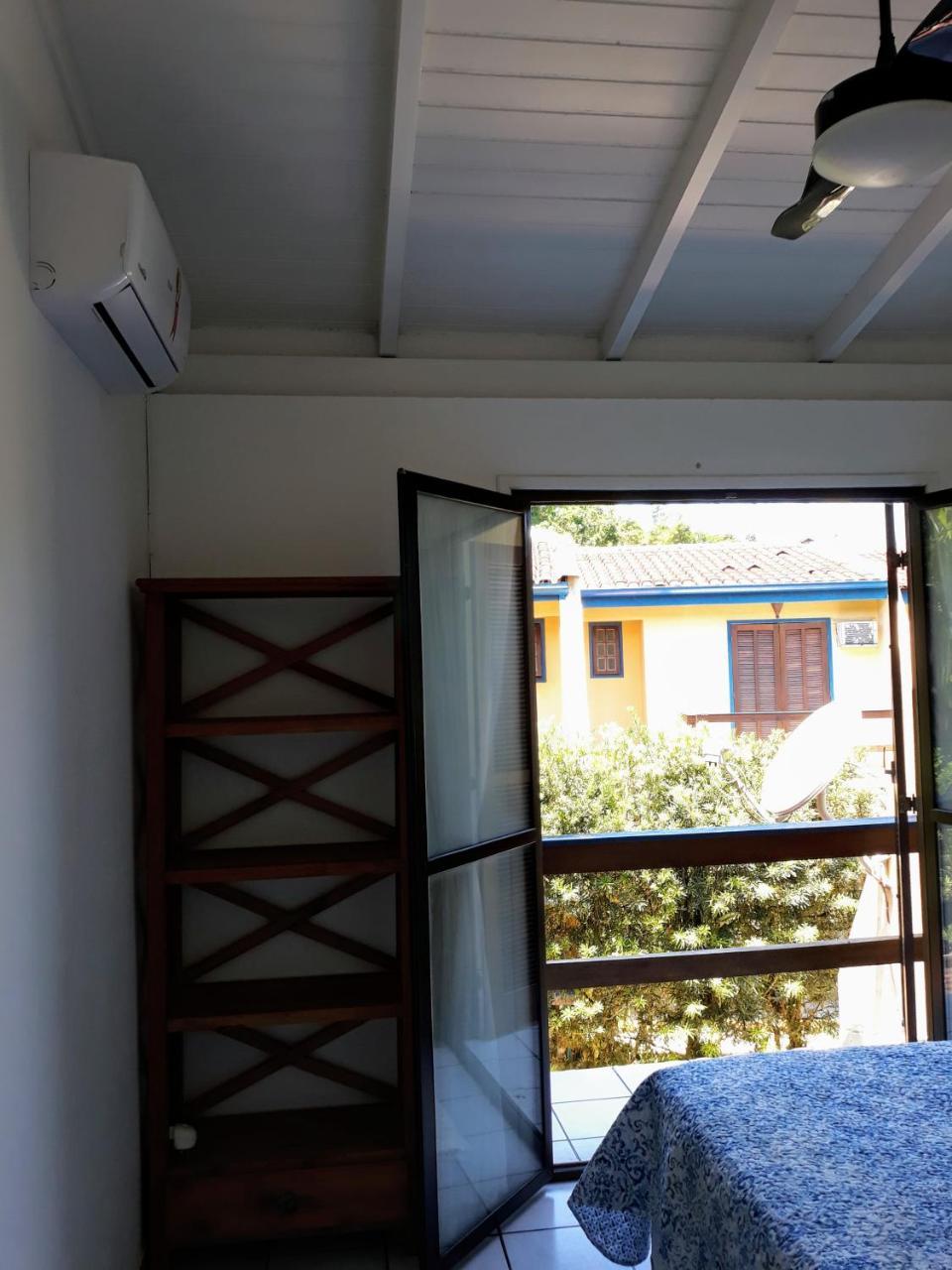 Casa Em Condominio Барра-ду-Саи Экстерьер фото